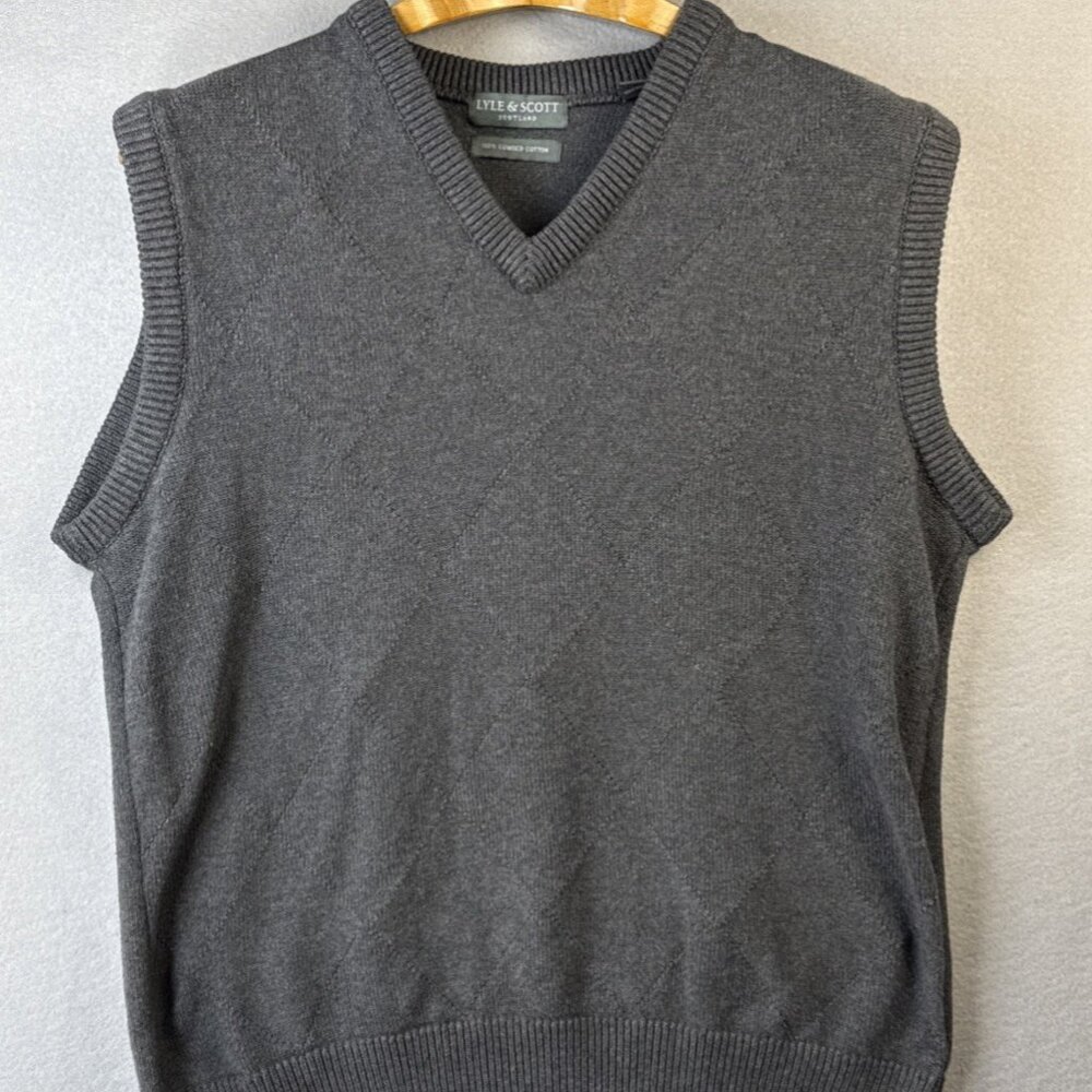 Lyle & Scott V-neck Vest Men's Size M‎ Golf Casual or Dress Knit Combed Cotton